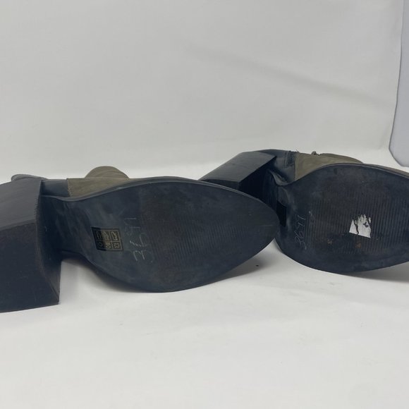 Shoemint Two-Tone Suede Ankle Chunky Heel Boots Size 9 - Picture 9 of 10